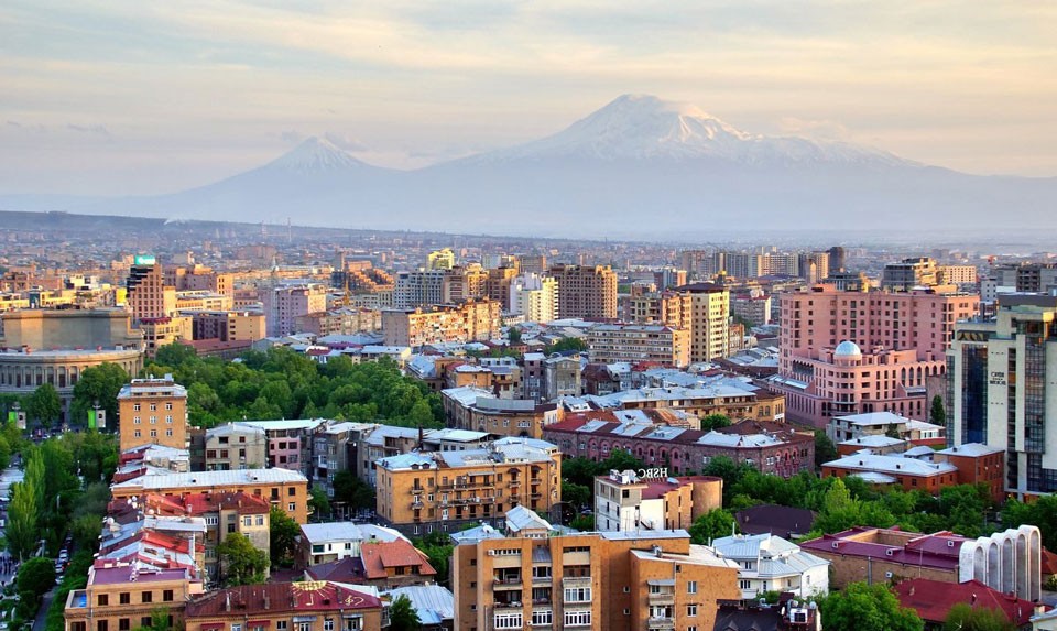 Ереван и гора Арарат