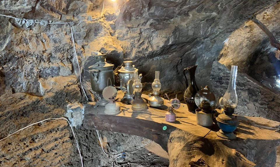Пещера-музей и ресторан “Мендз Эр”