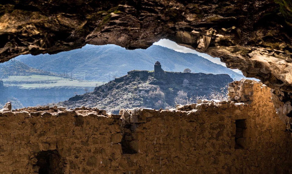 Cave-Fortress Complex “Zarni-Parni”