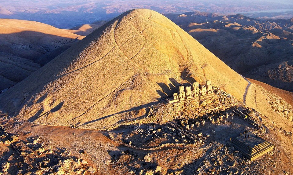 Святилище Армянских Богов на горе Немрут