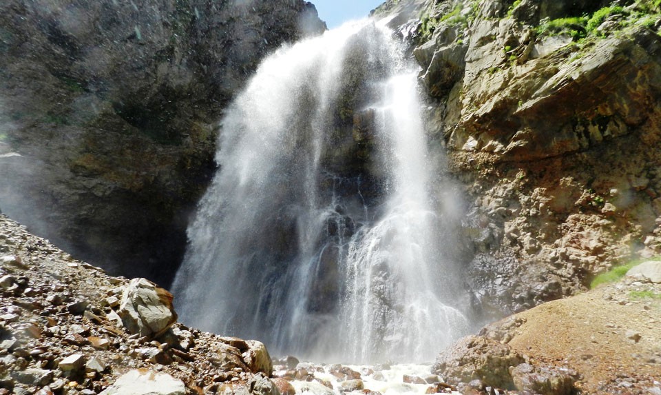 Водопад Гегарот