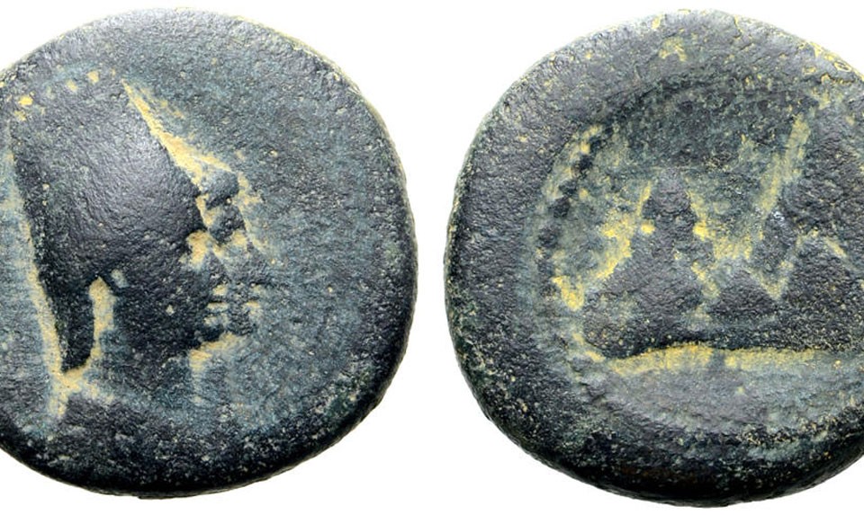 Mонеты Aрмянского царя Тиграна IV и царицы Эрато с горой Арарат